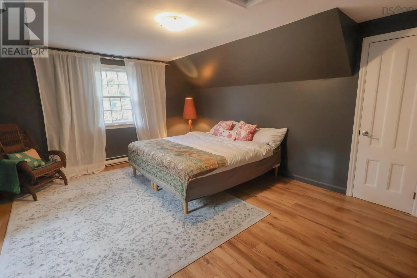 1077 Conquerall Mills Road