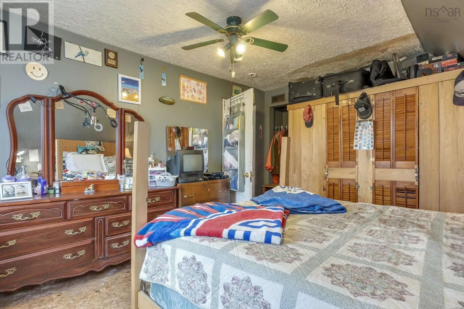 1579 Highway 10
