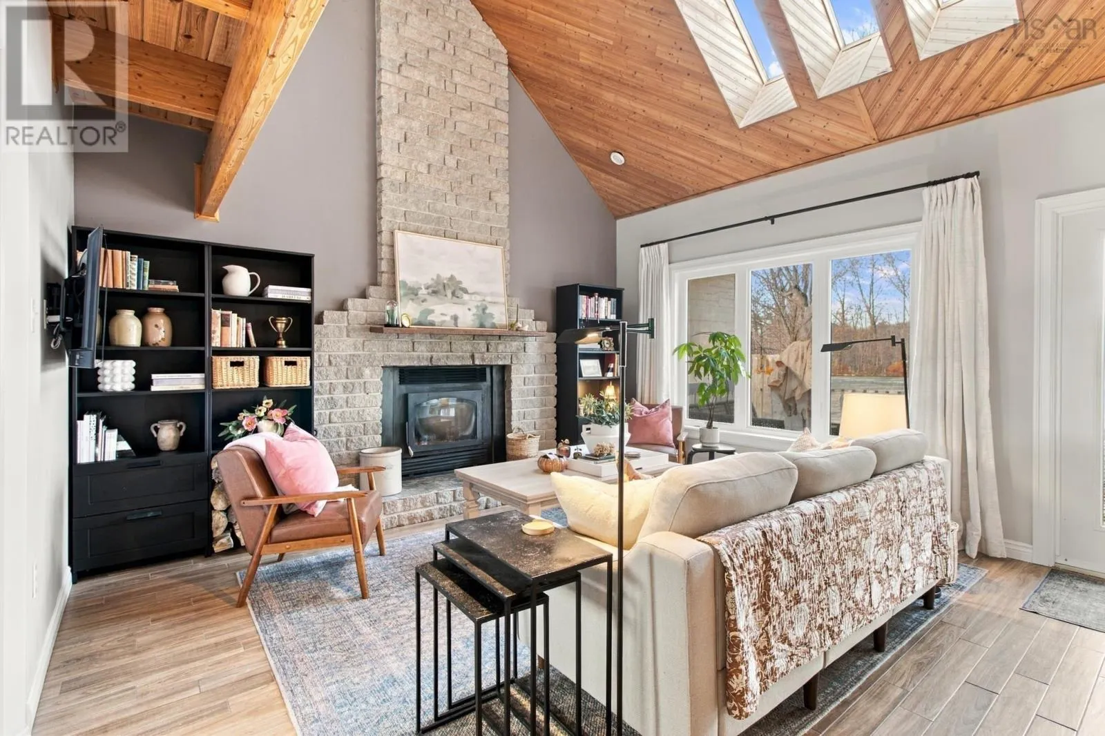 274 Longwood Lane