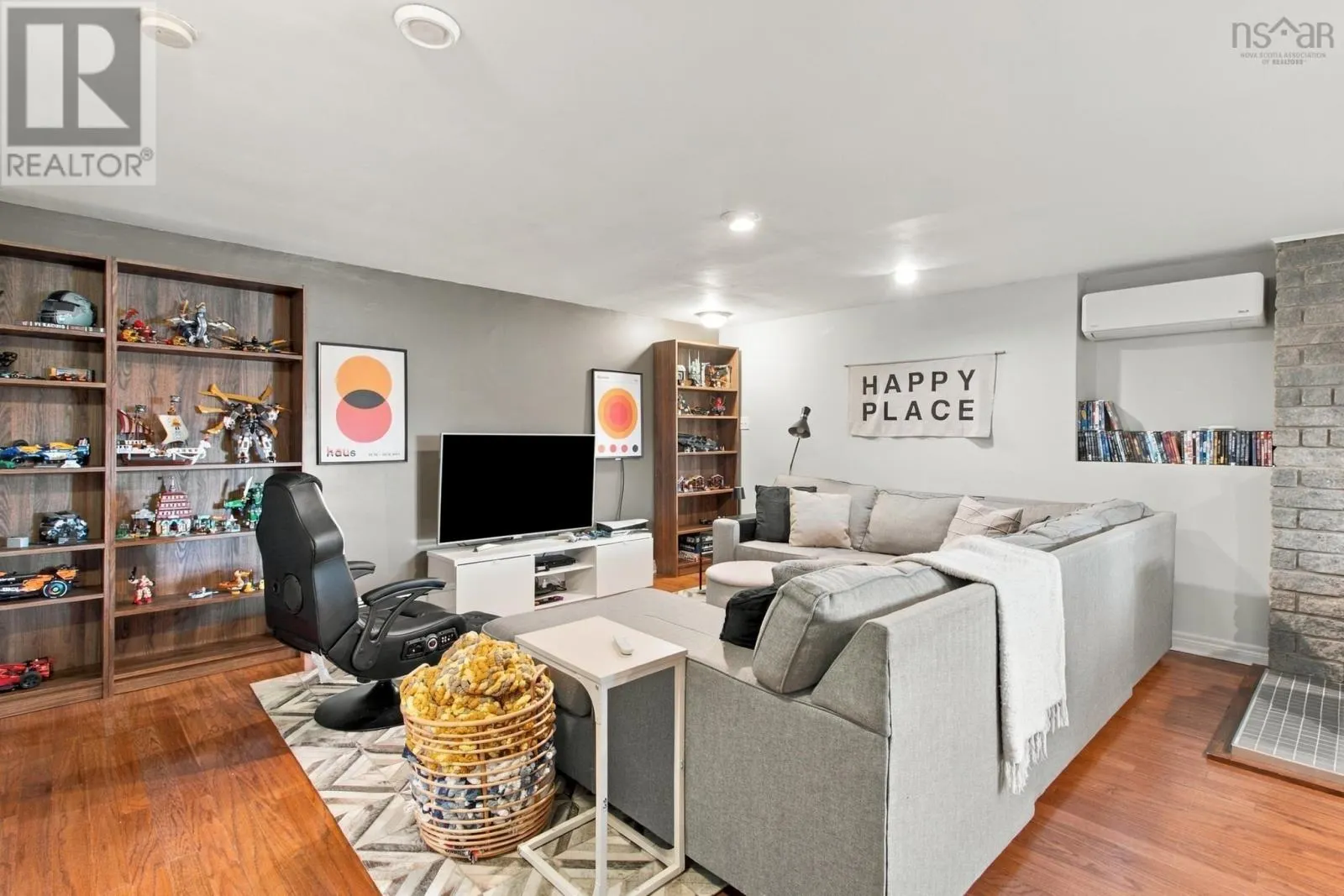 274 Longwood Lane
