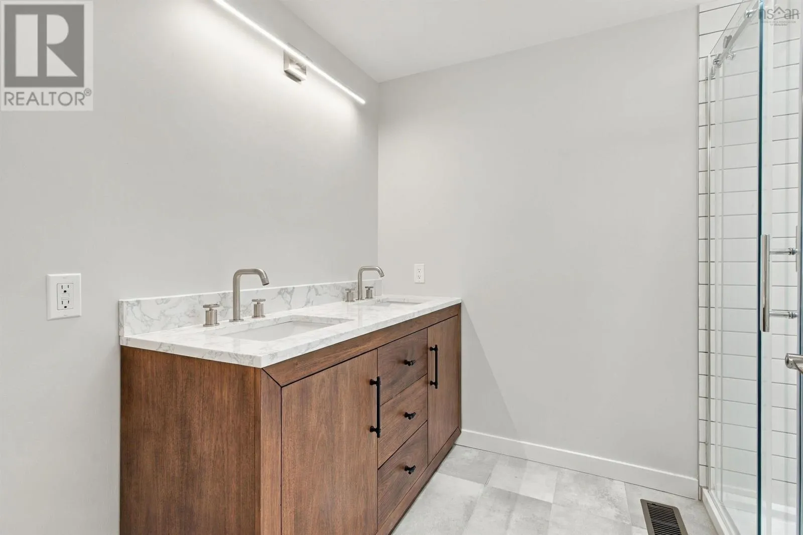 7 Millview Avenue