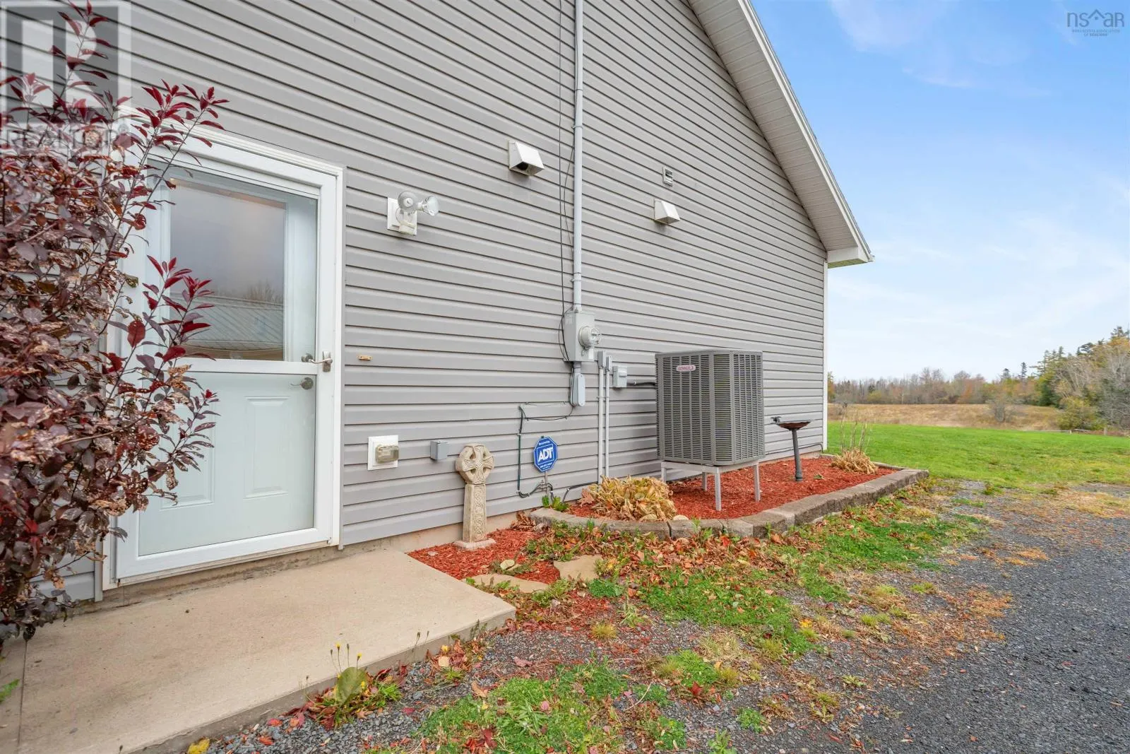 6874 Highway 354