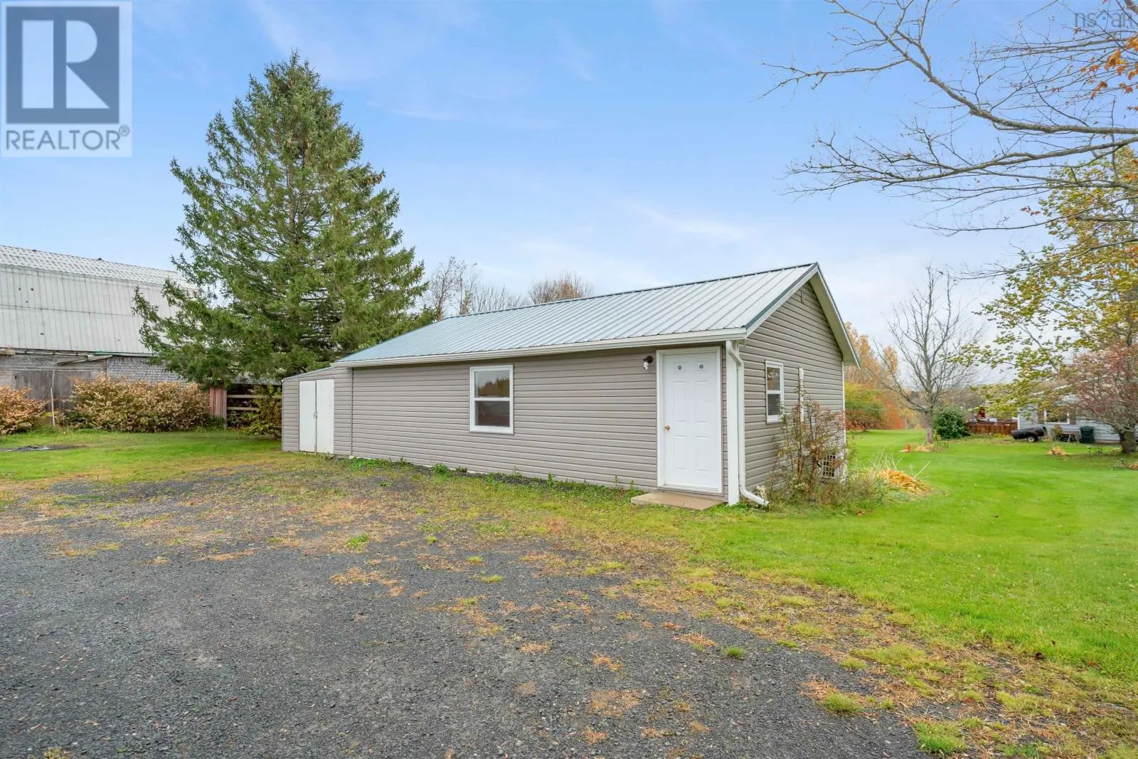 6874 Highway 354