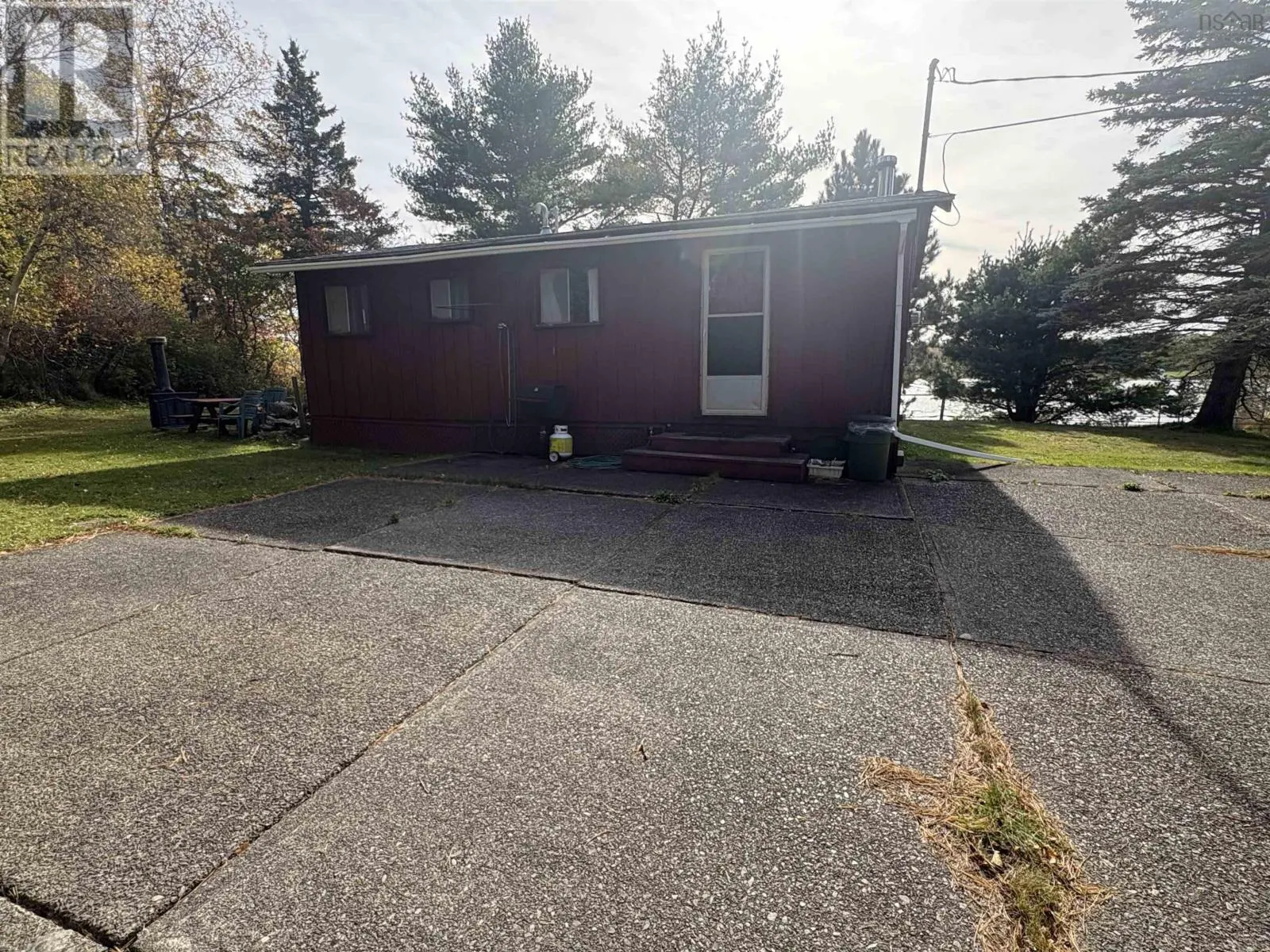 4 Reid Lane