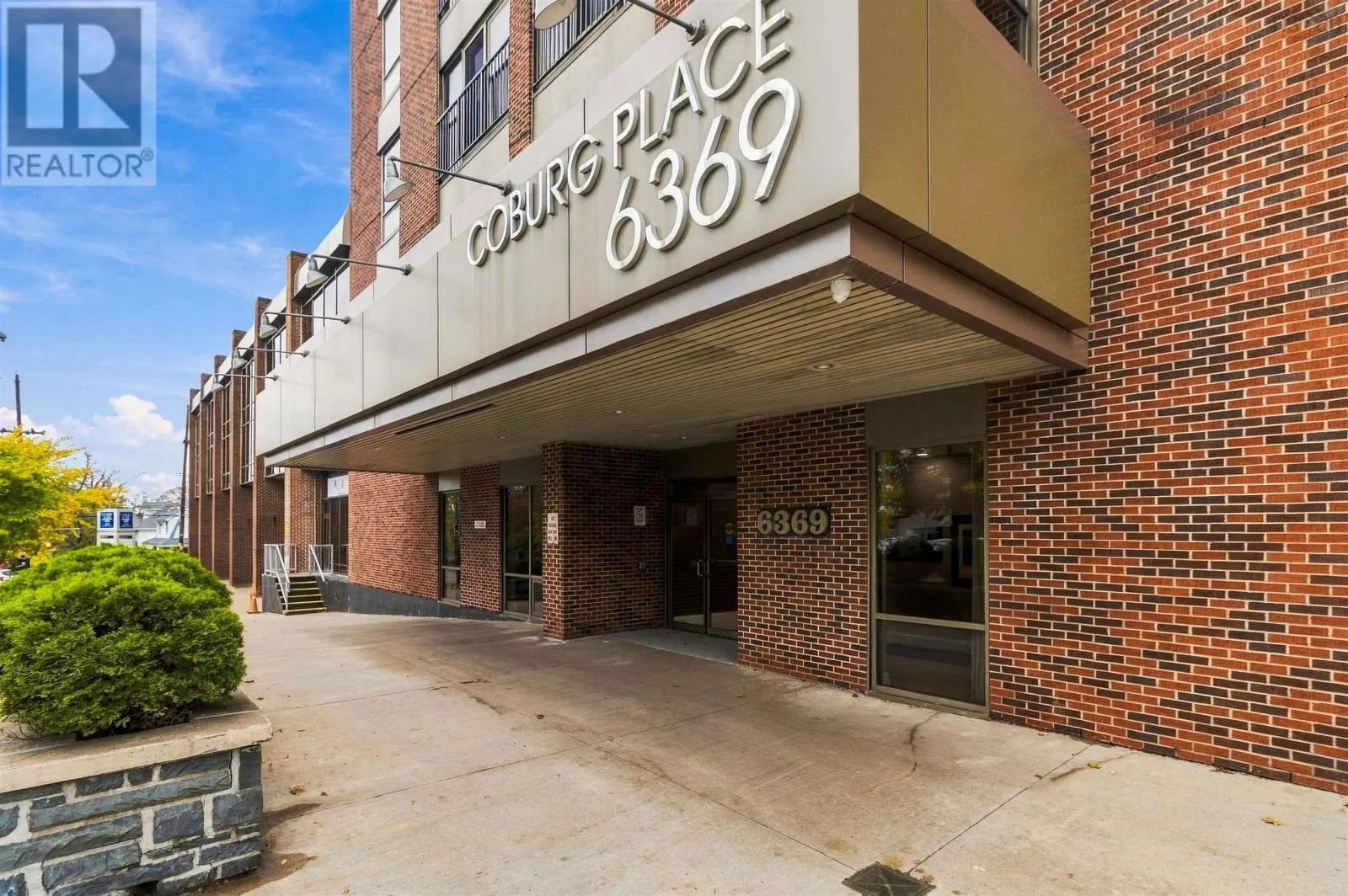 806 6369 Coburg Road