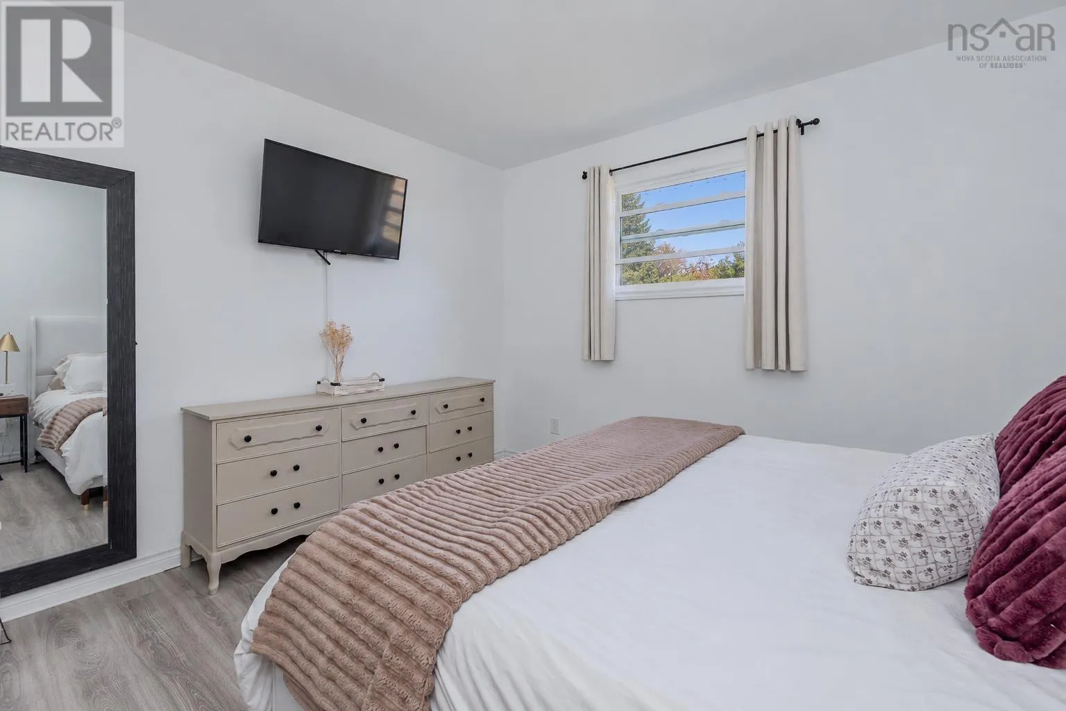 547 Cottage Road