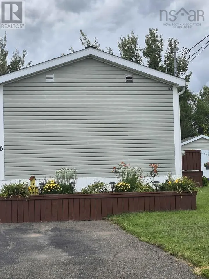 5 Cambridge Court