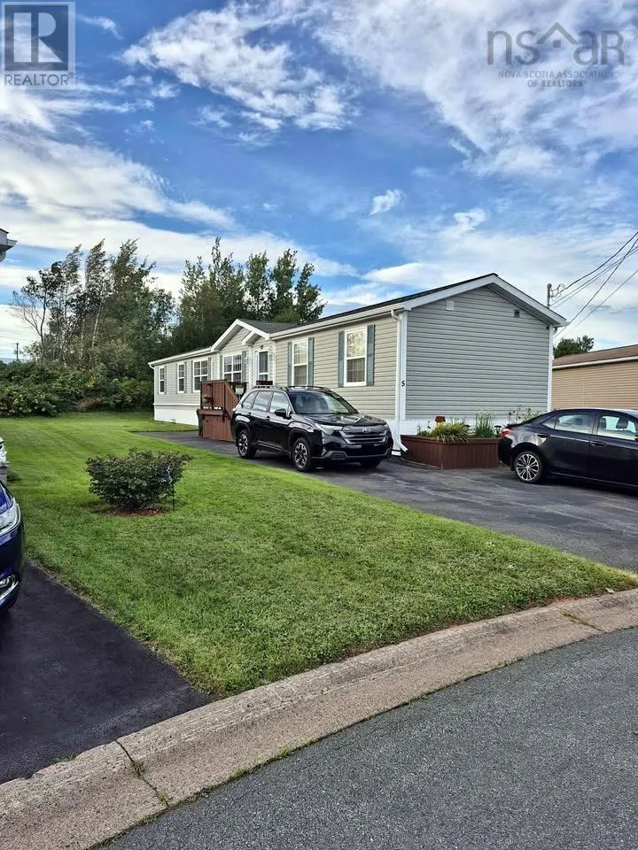 5 Cambridge Court