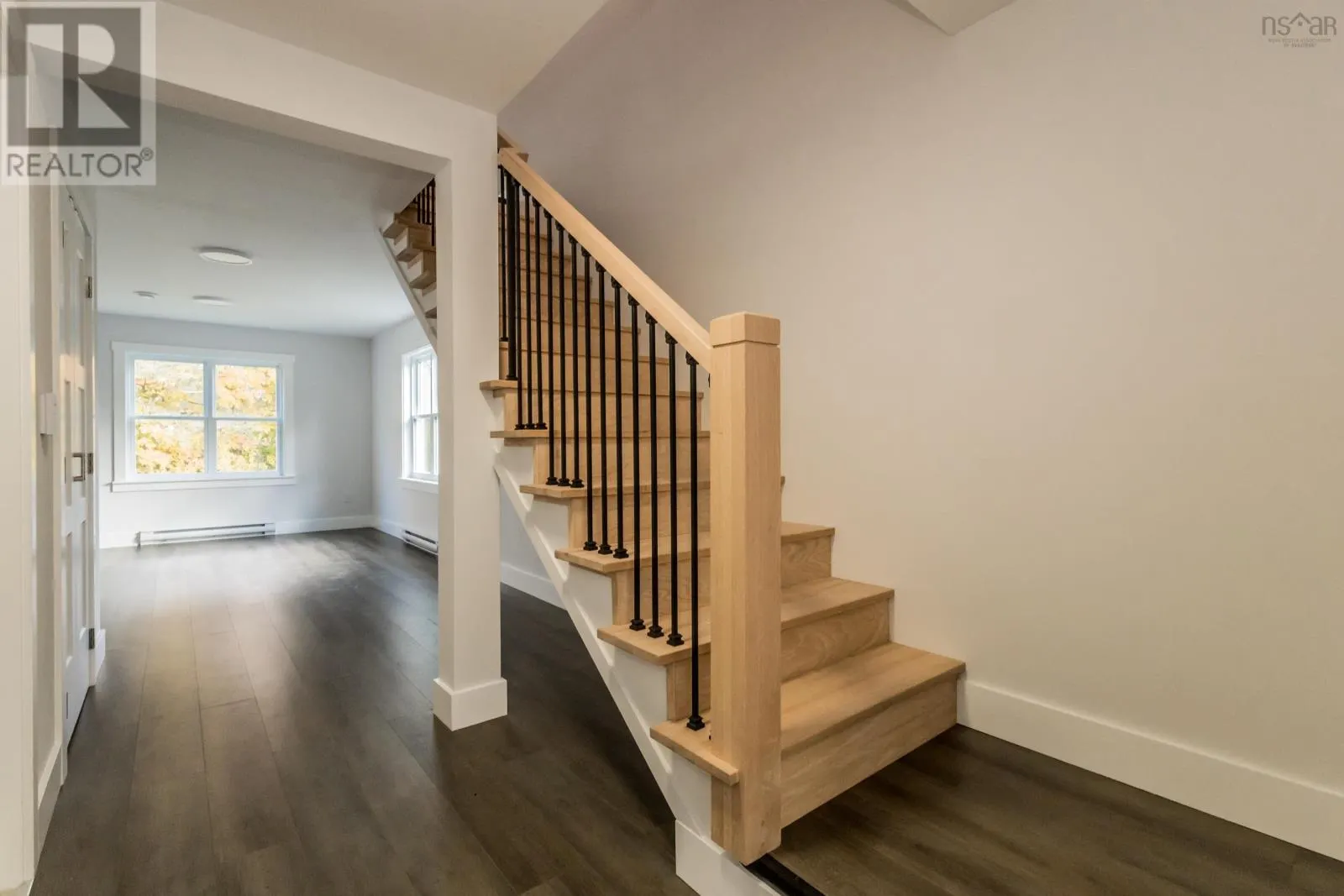 969 Pleasant Street