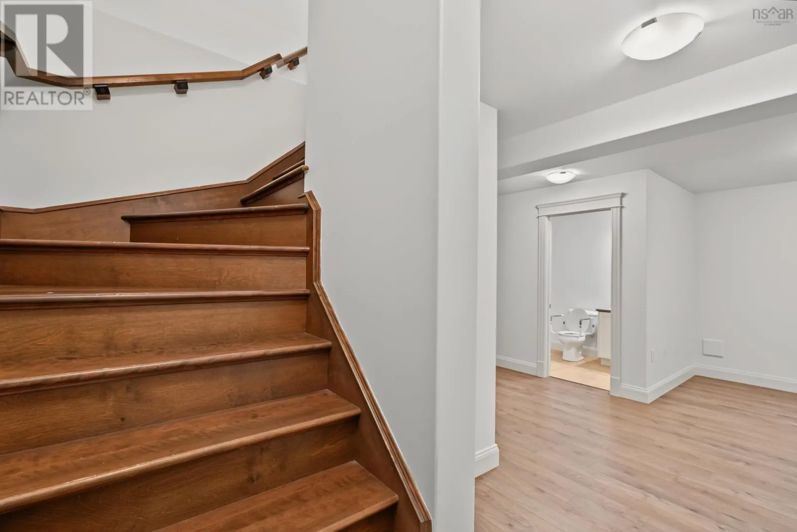 28 Hazelton Hill