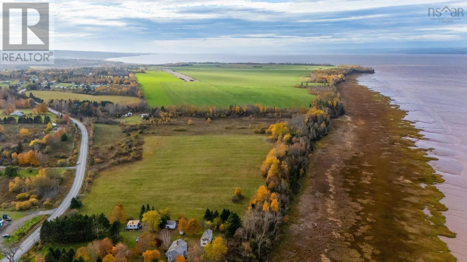 Lot B 215 Highway