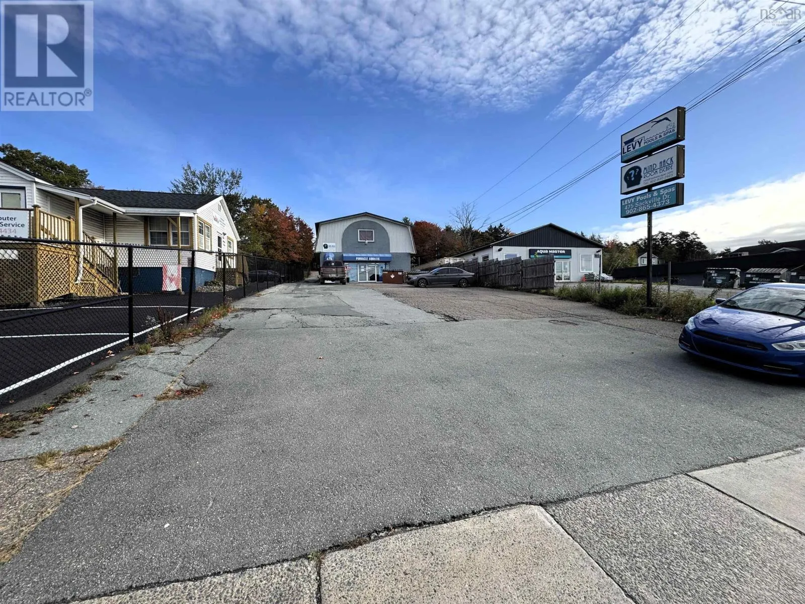 475 Sackville Drive
