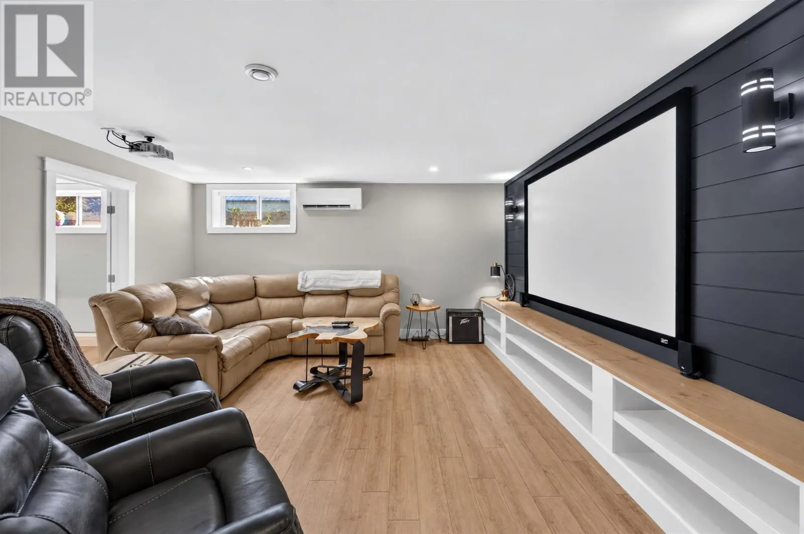 136 St. Clair Street