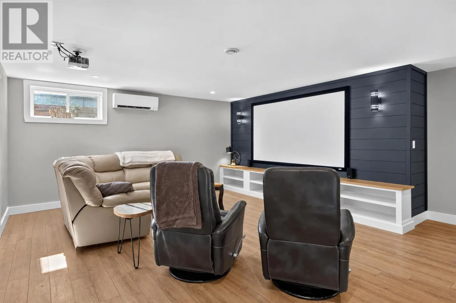 136 St. Clair Street