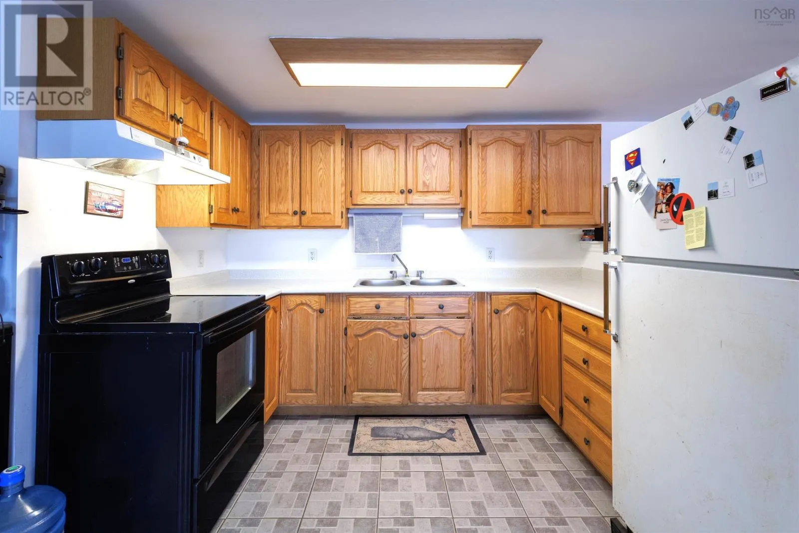 583 HILLSIDE Road
