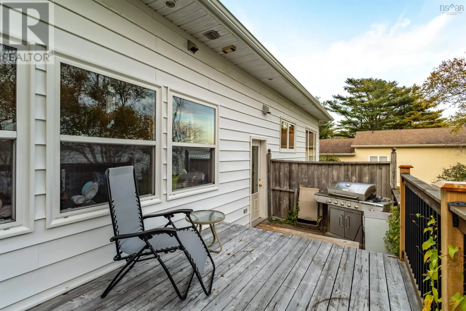 583 HILLSIDE Road