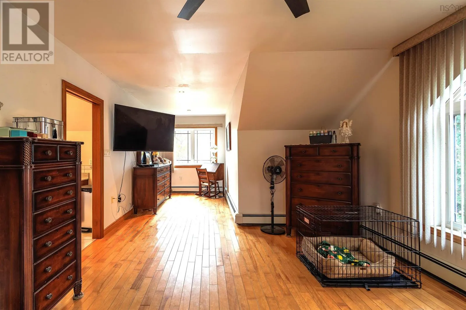 583 HILLSIDE Road