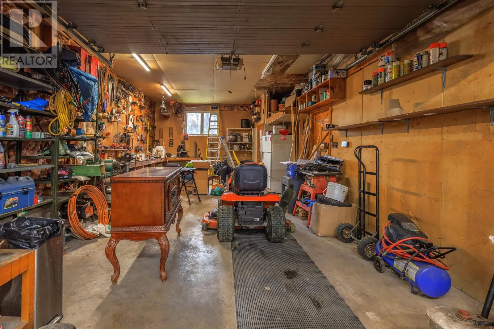 583 HILLSIDE Road