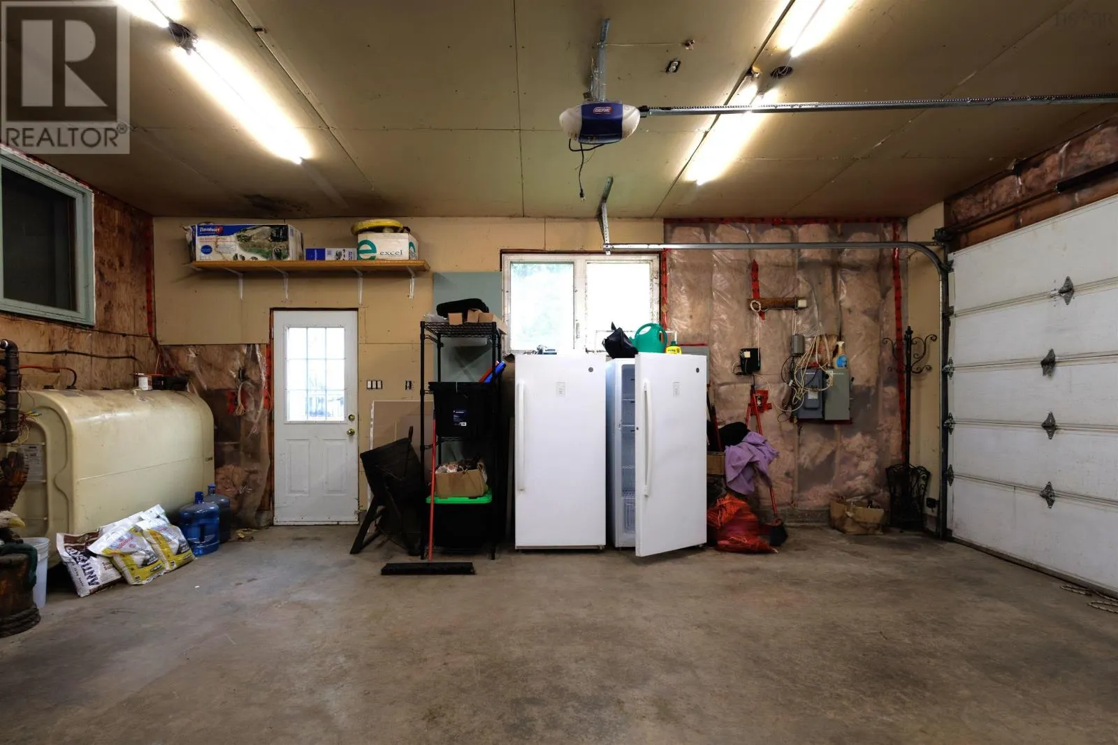 583 HILLSIDE Road