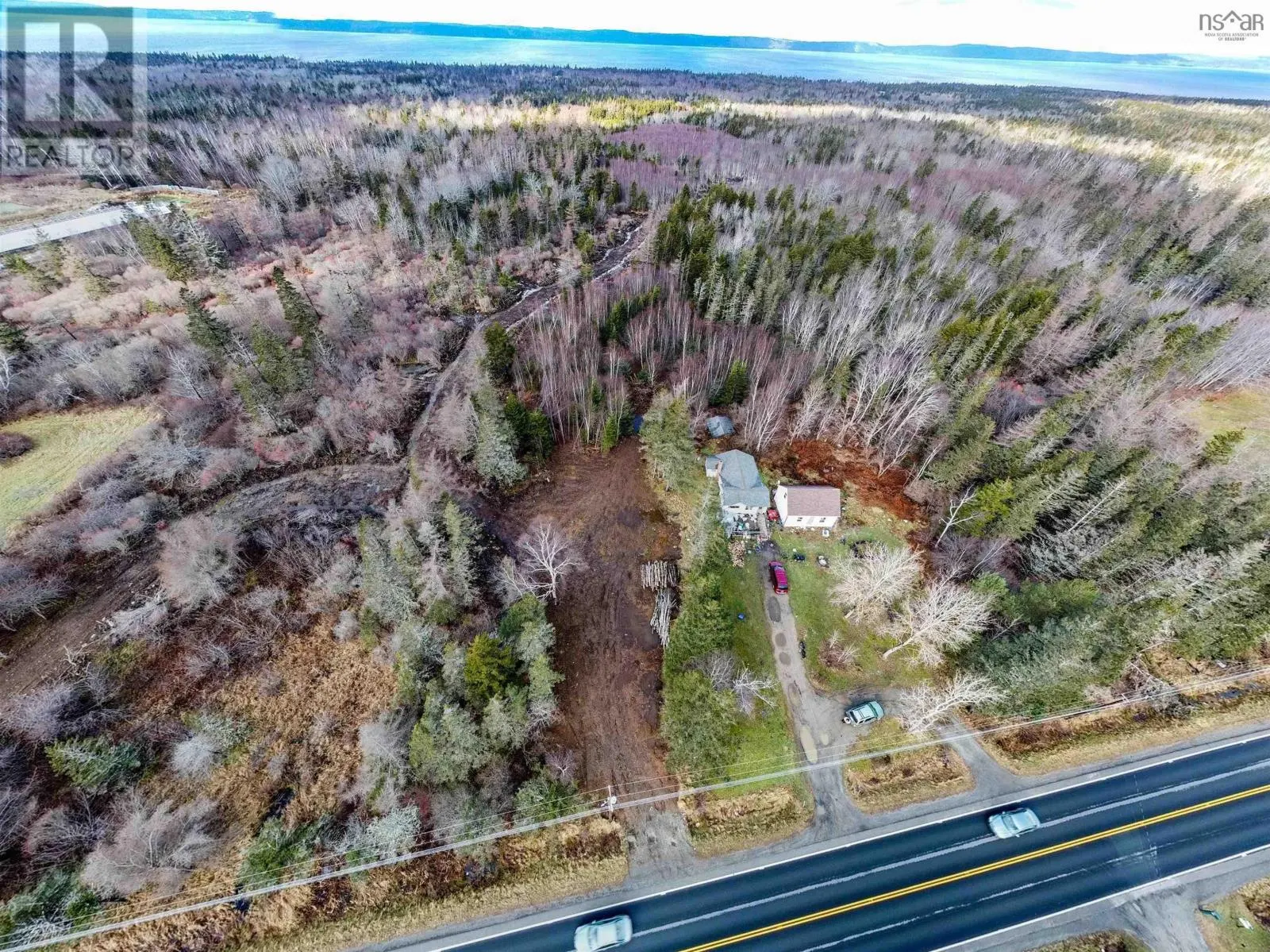 5987 101 Highway