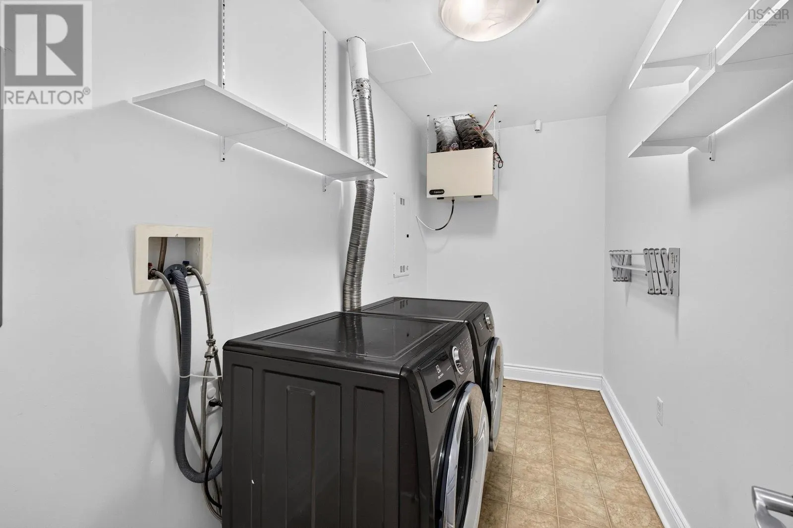 205- 94 Bedros Lane