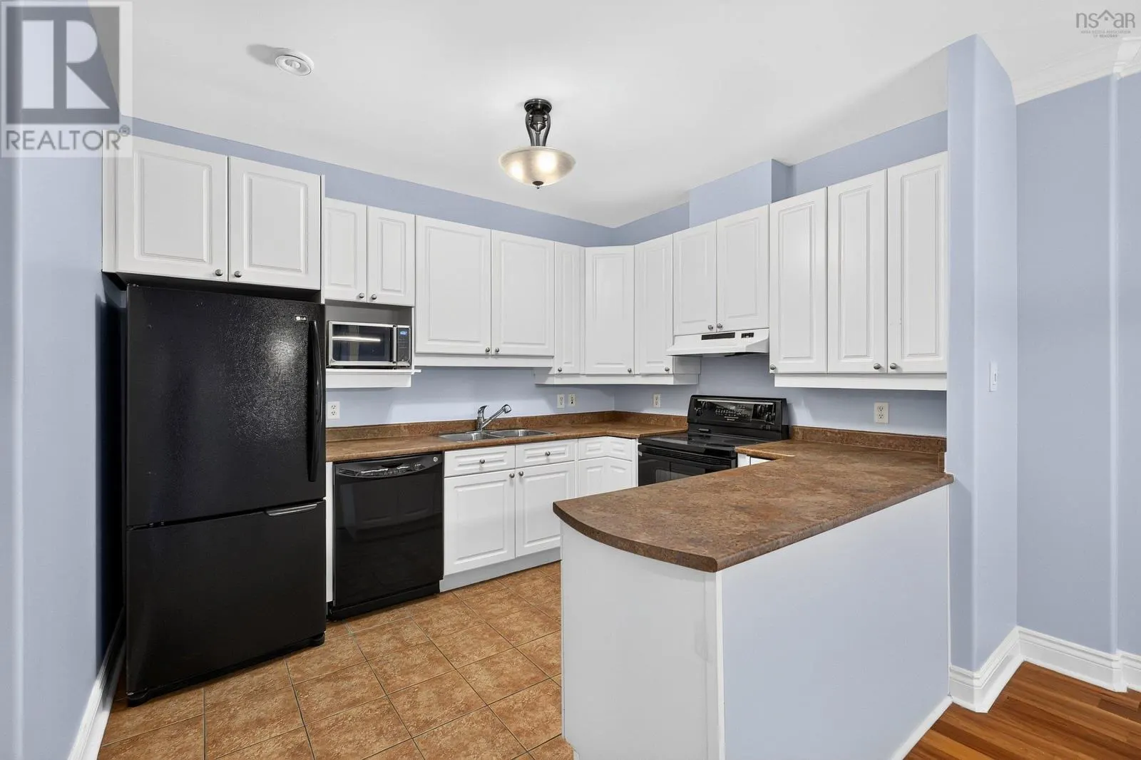 205- 94 Bedros Lane