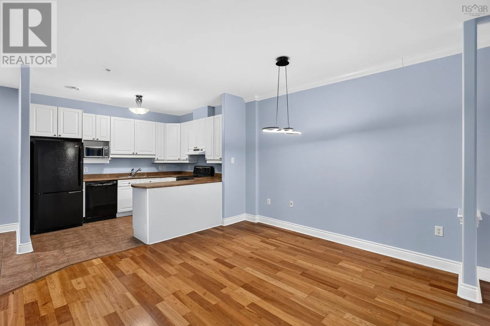 205- 94 Bedros Lane
