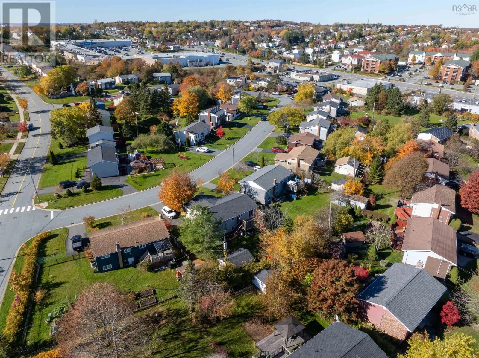 5 Hollyoake Lane