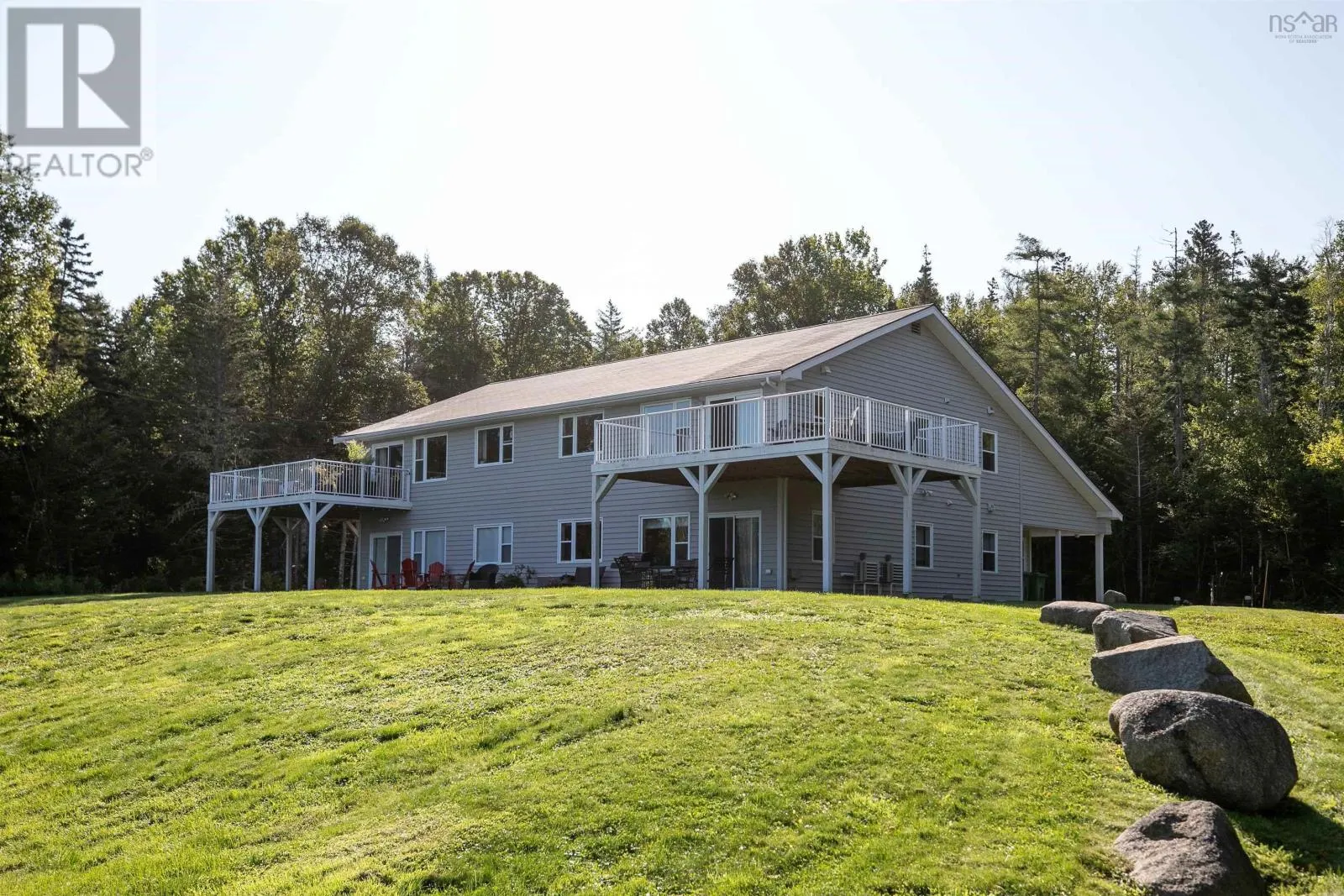 1 440 Upper Blandford Road