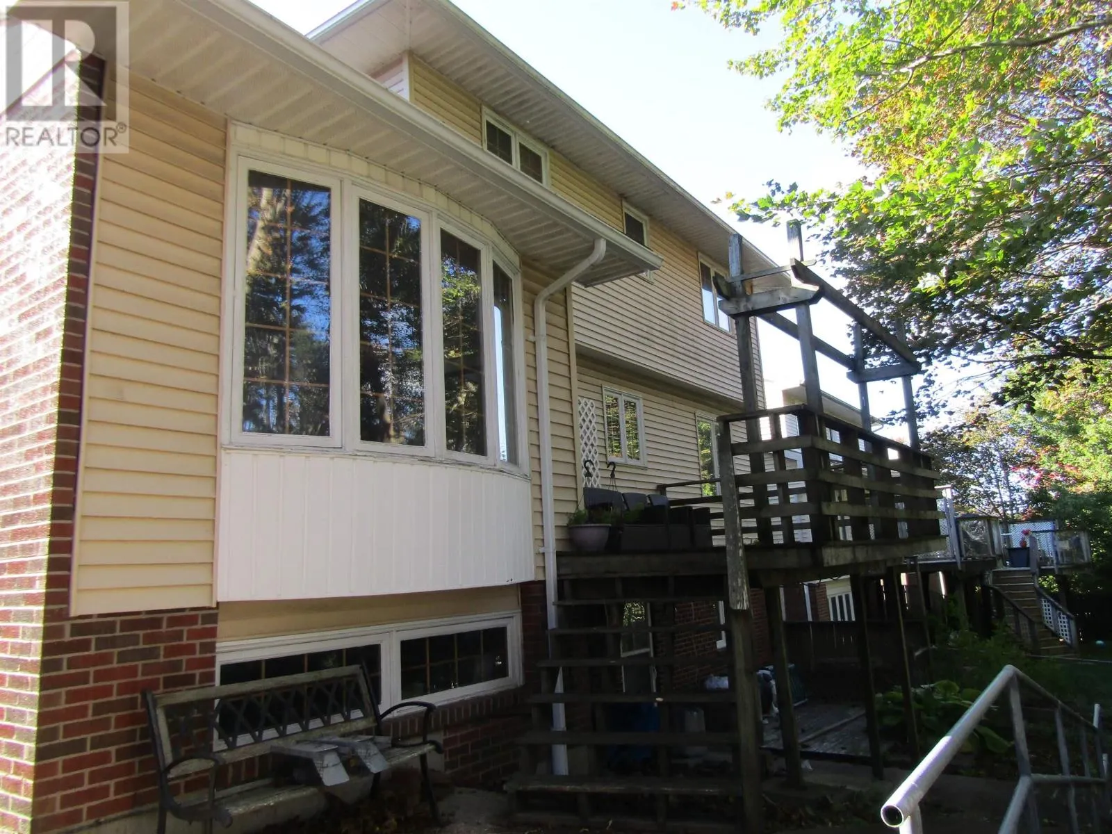 10 Amberwood Court