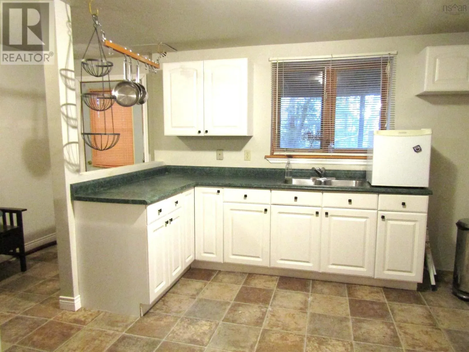 10 Amberwood Court
