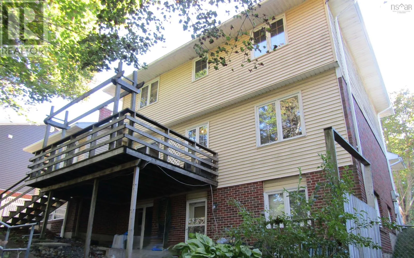 10 Amberwood Court