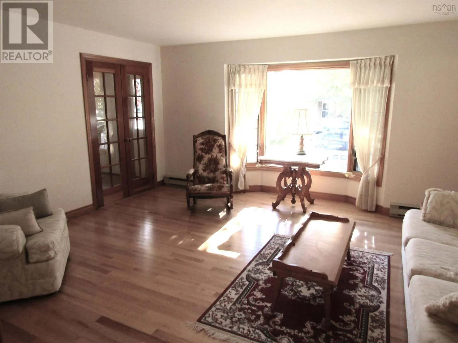 10 Amberwood Court
