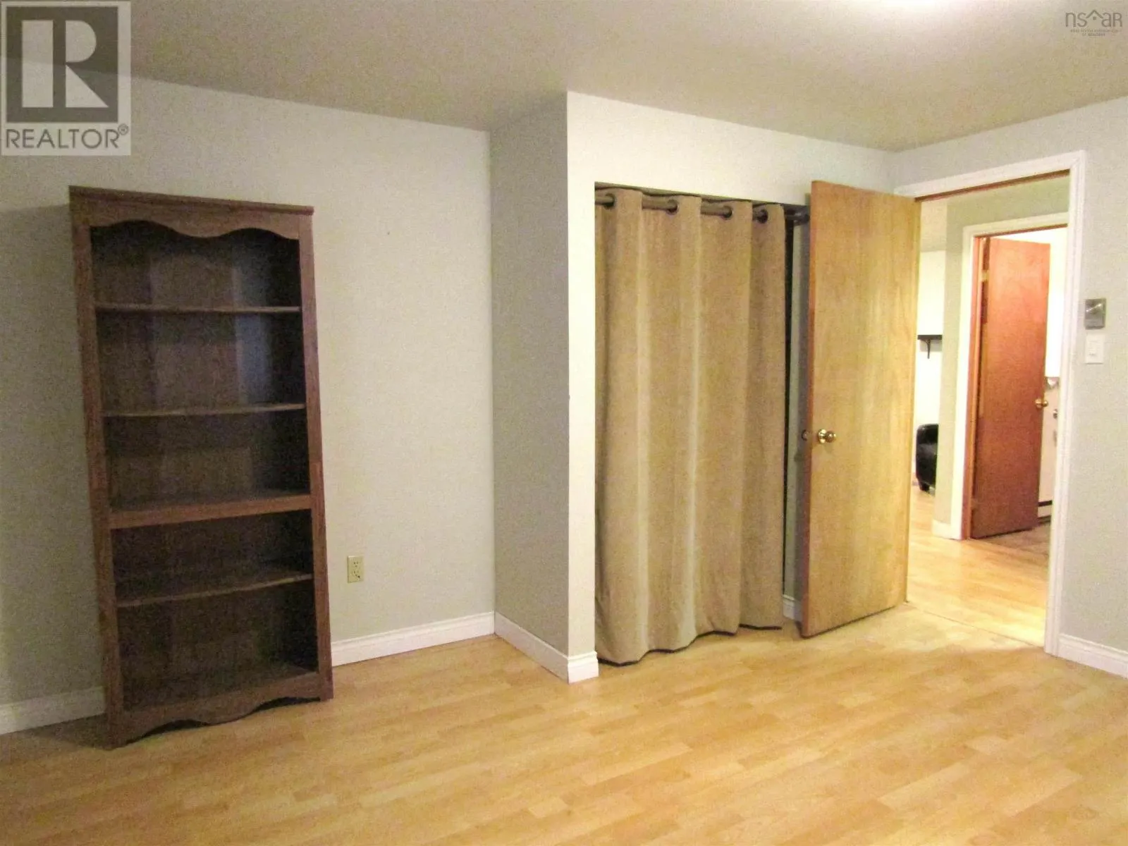 10 Amberwood Court