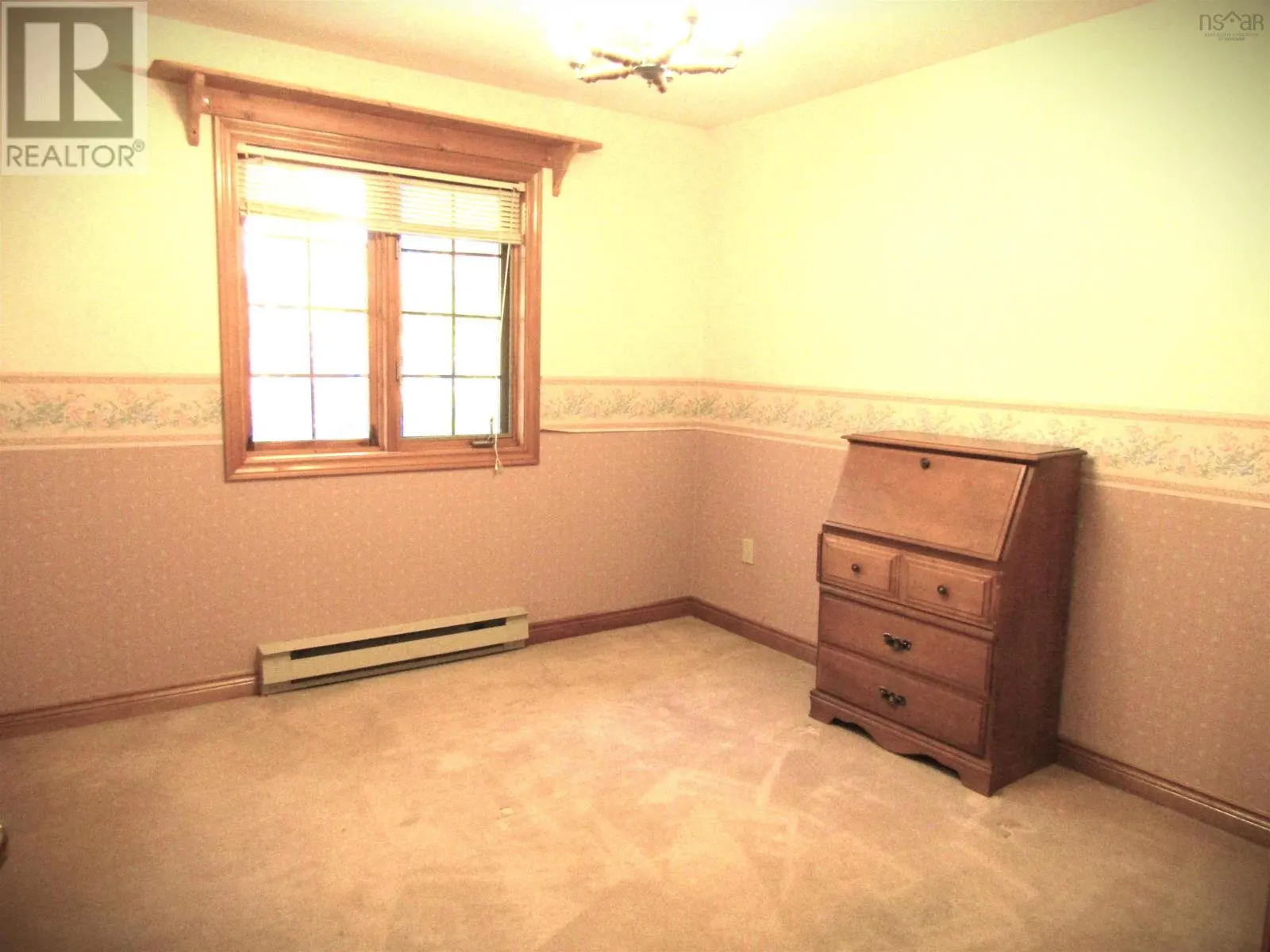 10 Amberwood Court