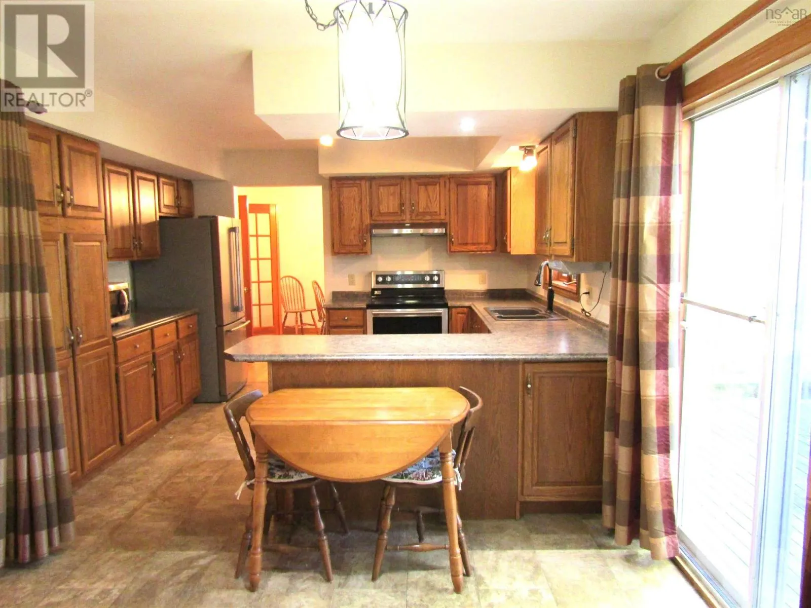 10 Amberwood Court