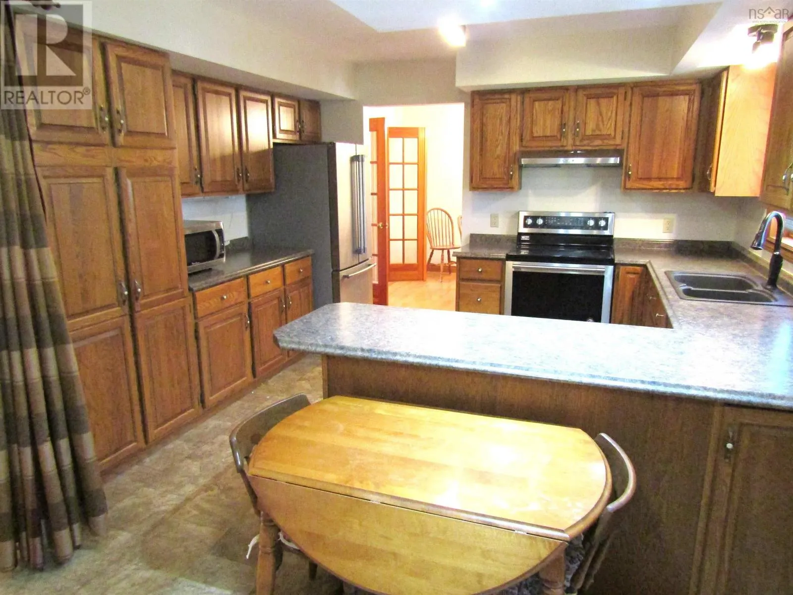 10 Amberwood Court