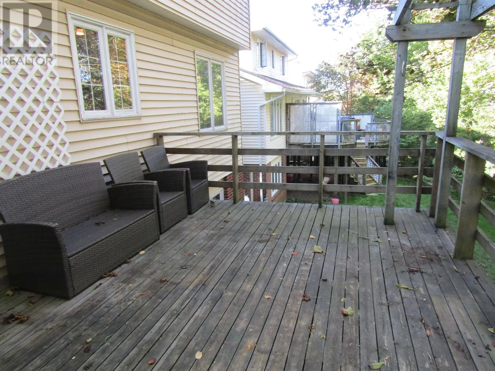 10 Amberwood Court