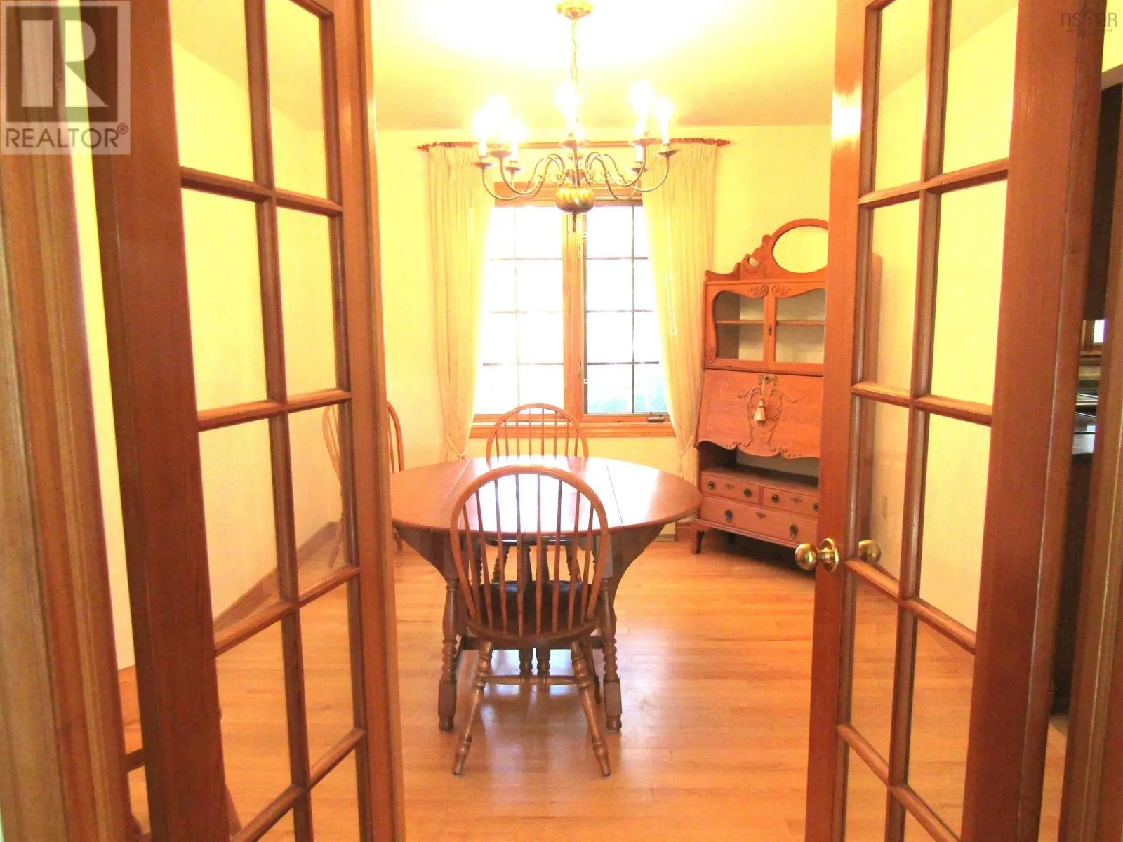 10 Amberwood Court