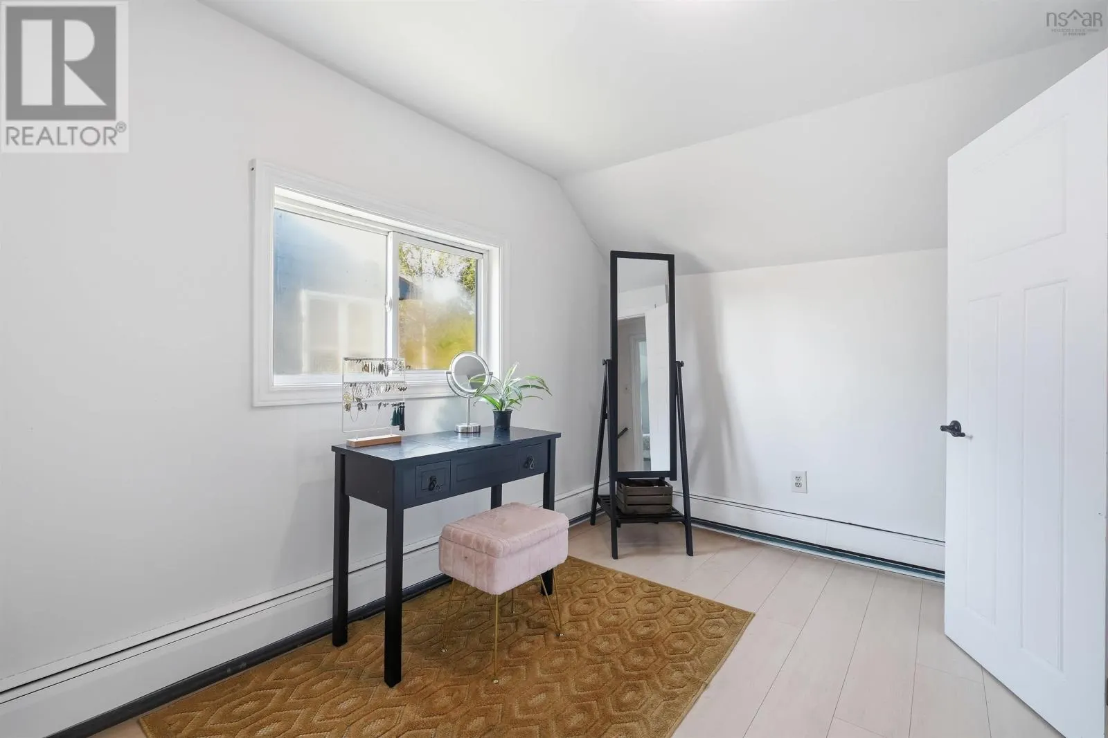 27 Symonds Street