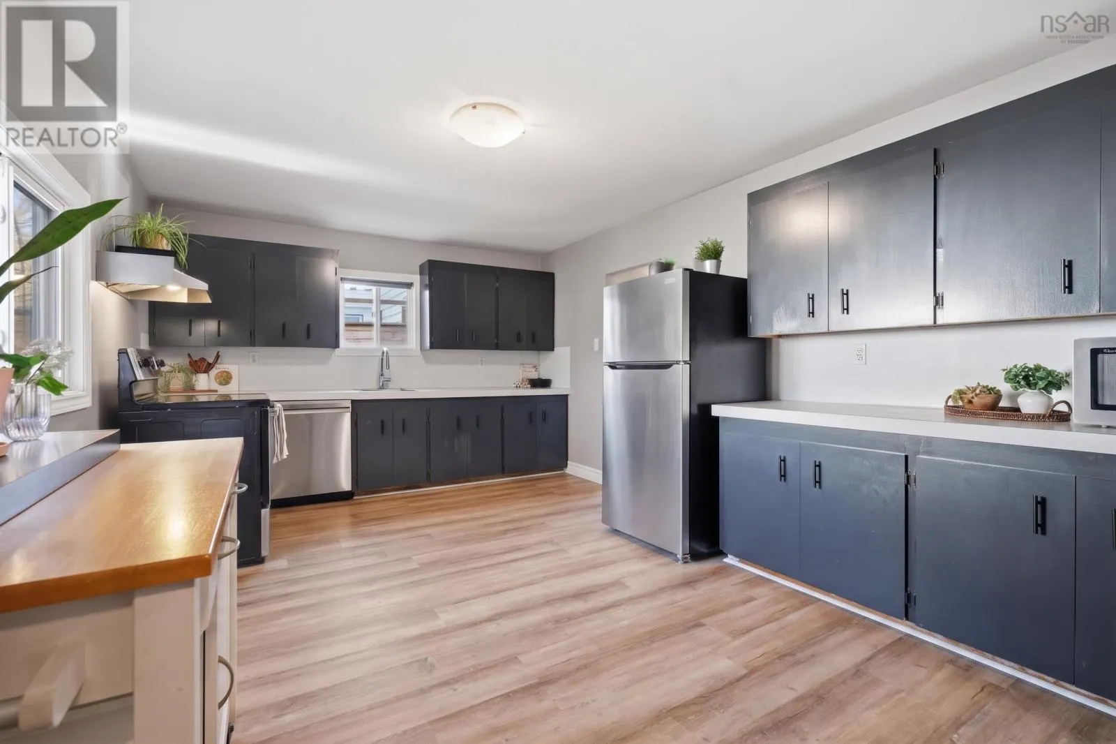27 Symonds Street