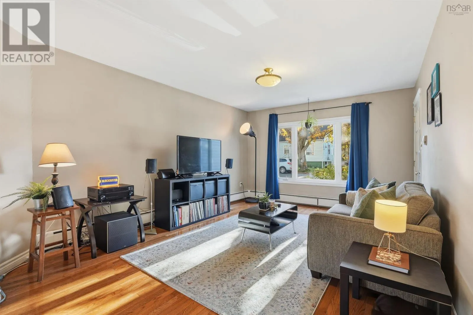 27 Symonds Street