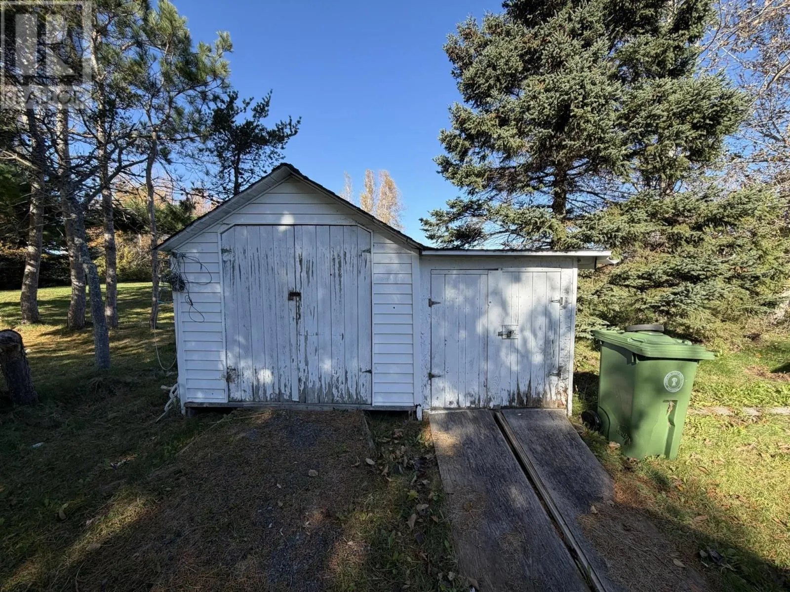 19 BLUE HERON Way