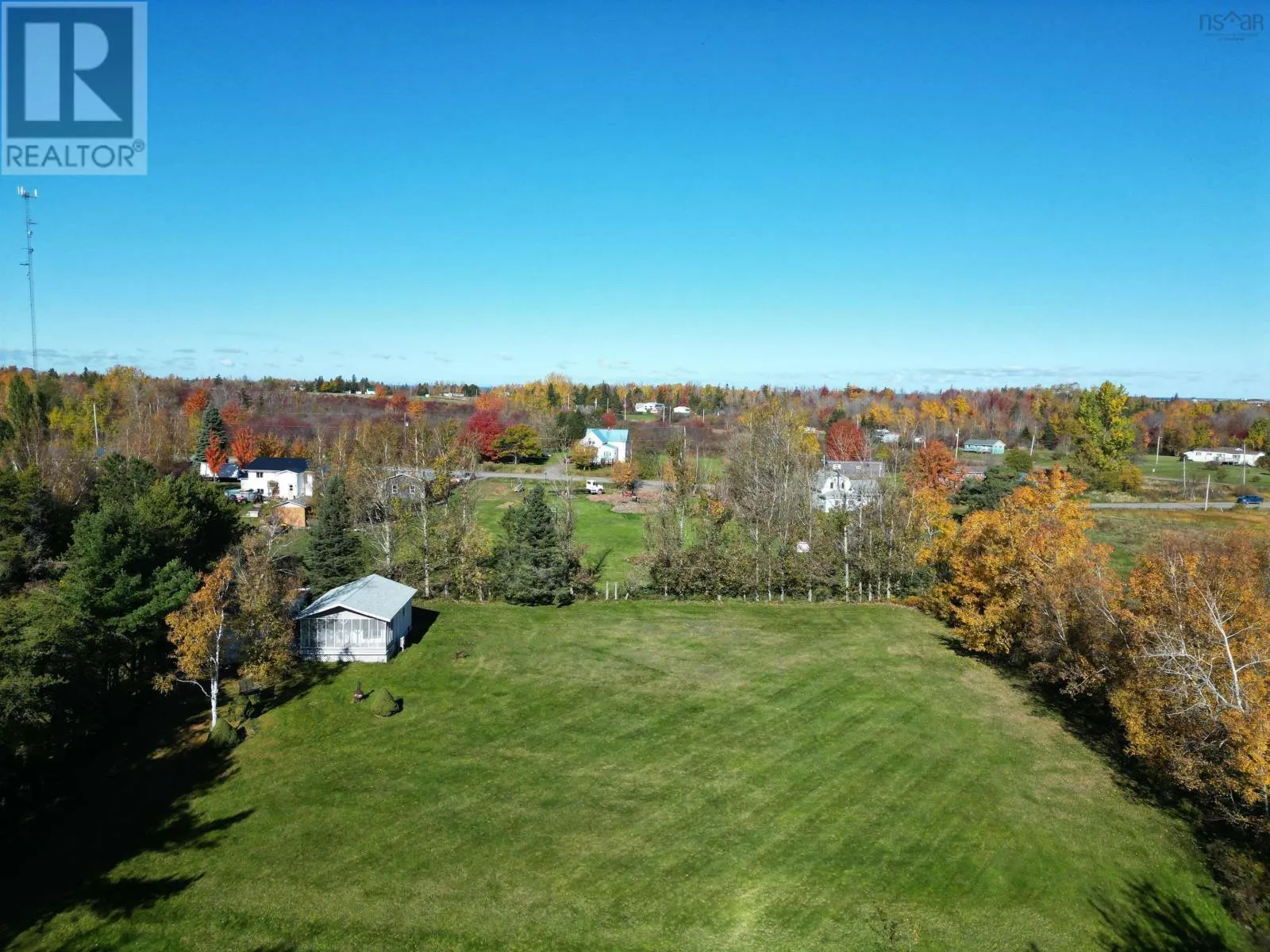 19 BLUE HERON Way