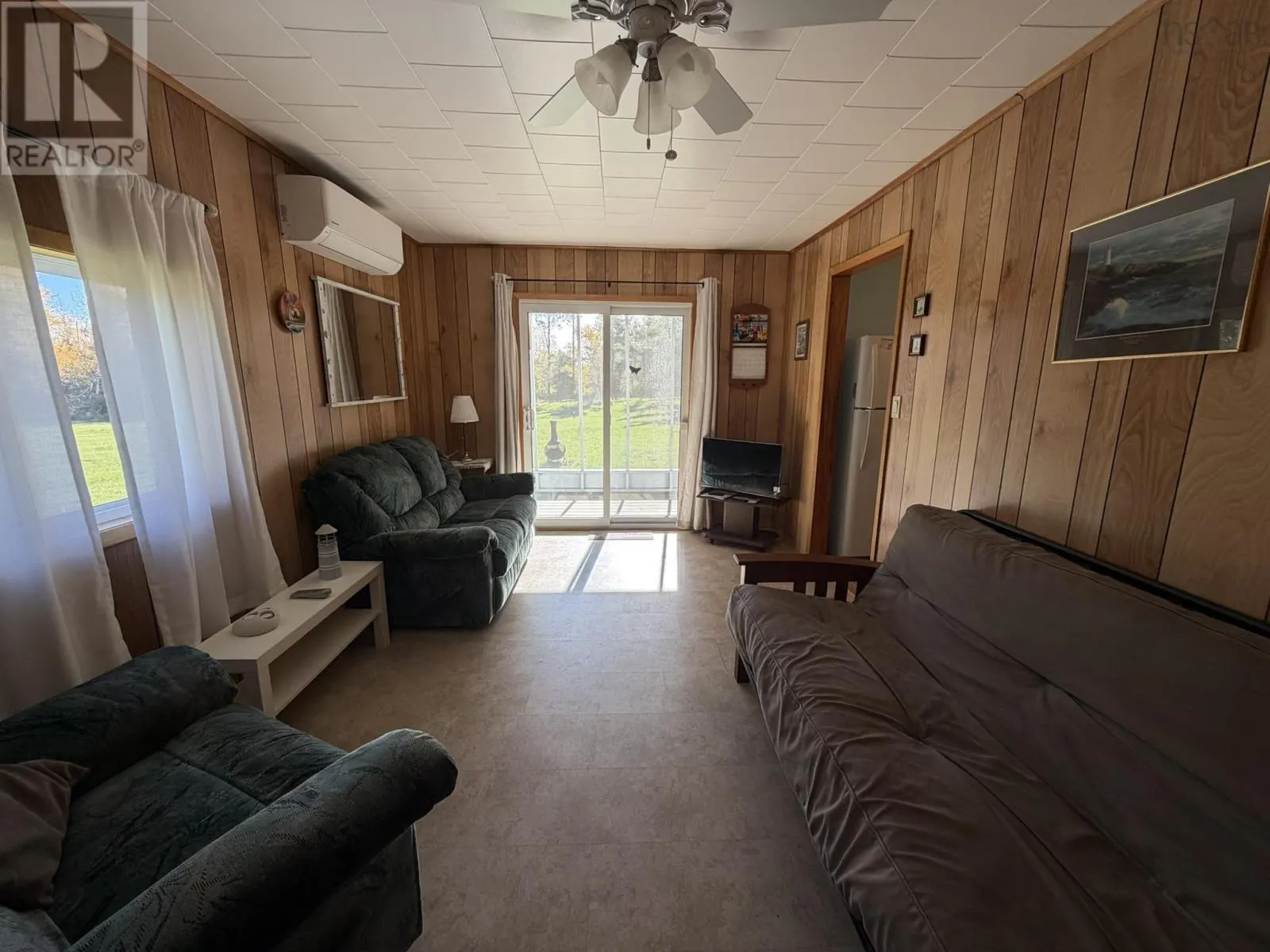 19 BLUE HERON Way