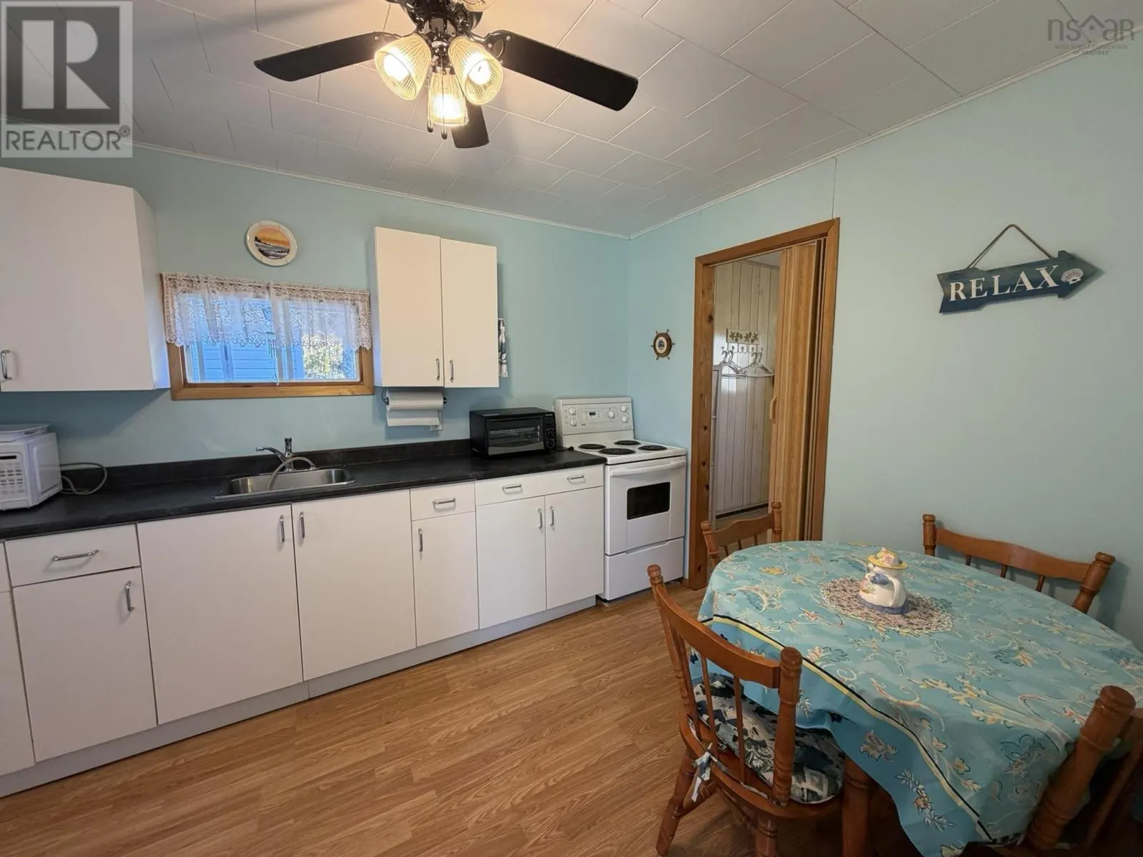 19 BLUE HERON Way