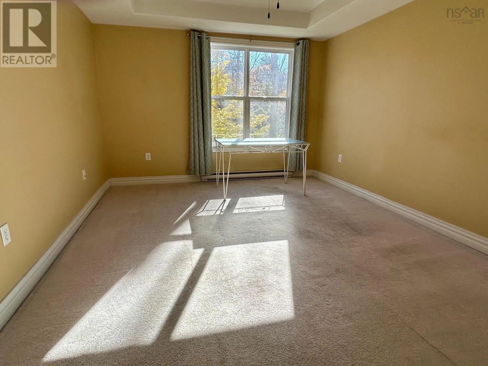 Unit 101 476 Main Street