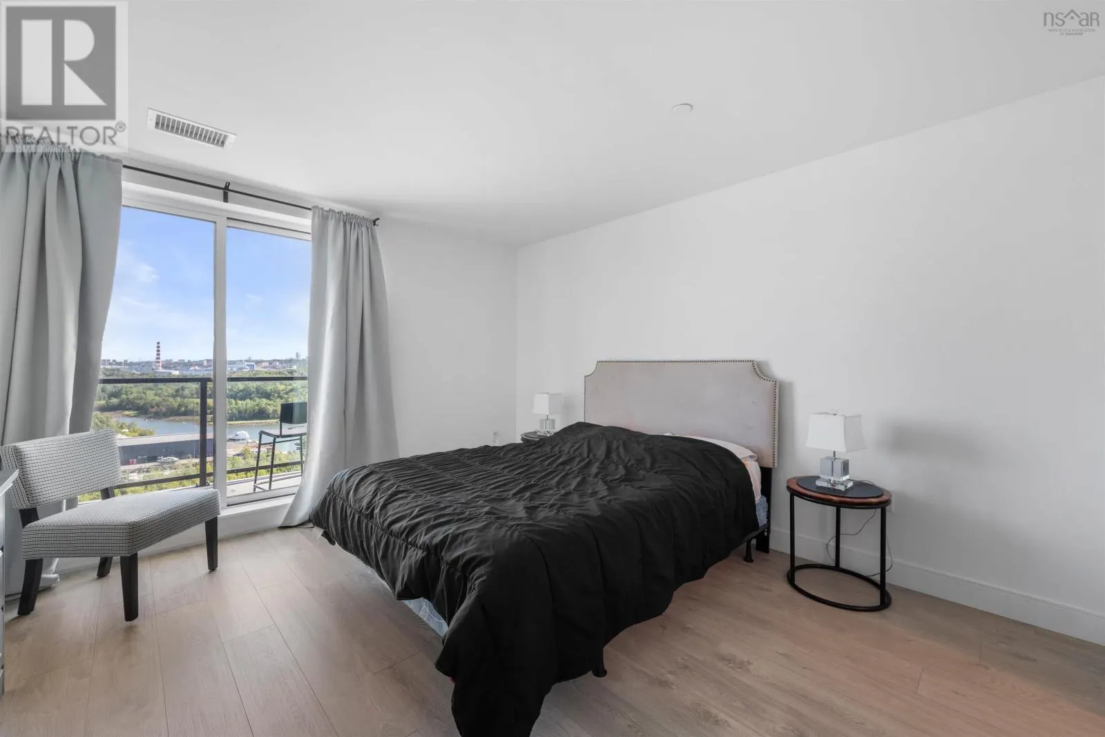 406 72 Seapoint Road