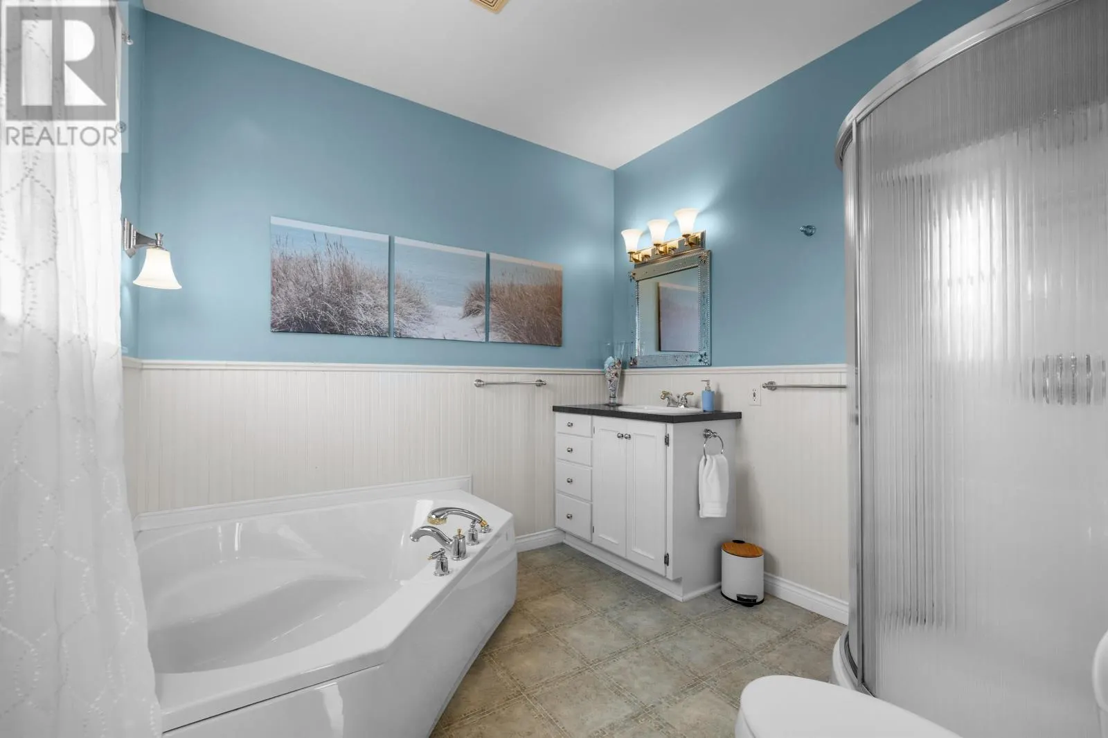 13 Lot of Five Avenue