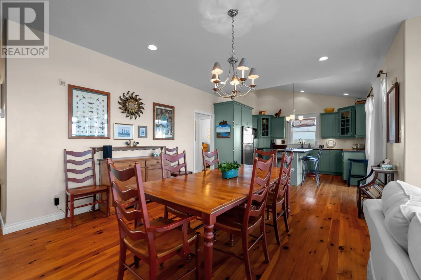 13 Lot of Five Avenue